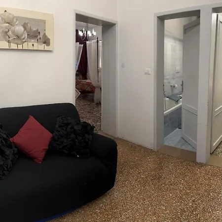 Grimaldi San Marco & Castello Апартаменты Венеция