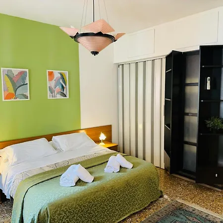 Grimaldi San Marco & Castello * ונציה