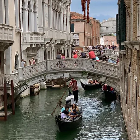 Lägenhet Grimaldi San Marco & Castello Venedig