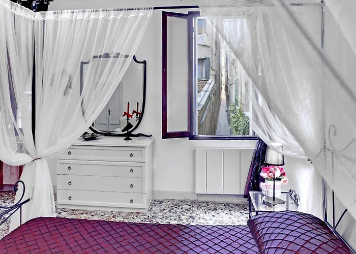 Grimaldi San Marco & Castello Apartman Velence