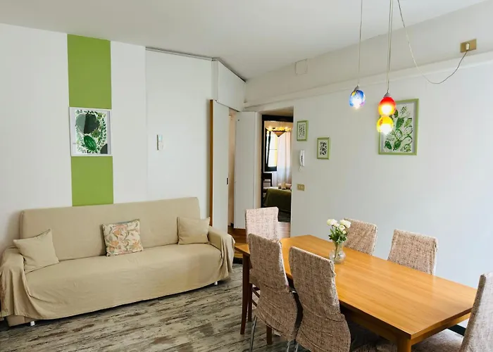 Grimaldi San Marco & Castello Apartment *