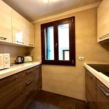 Grimaldi San Marco & Castello Apartamento